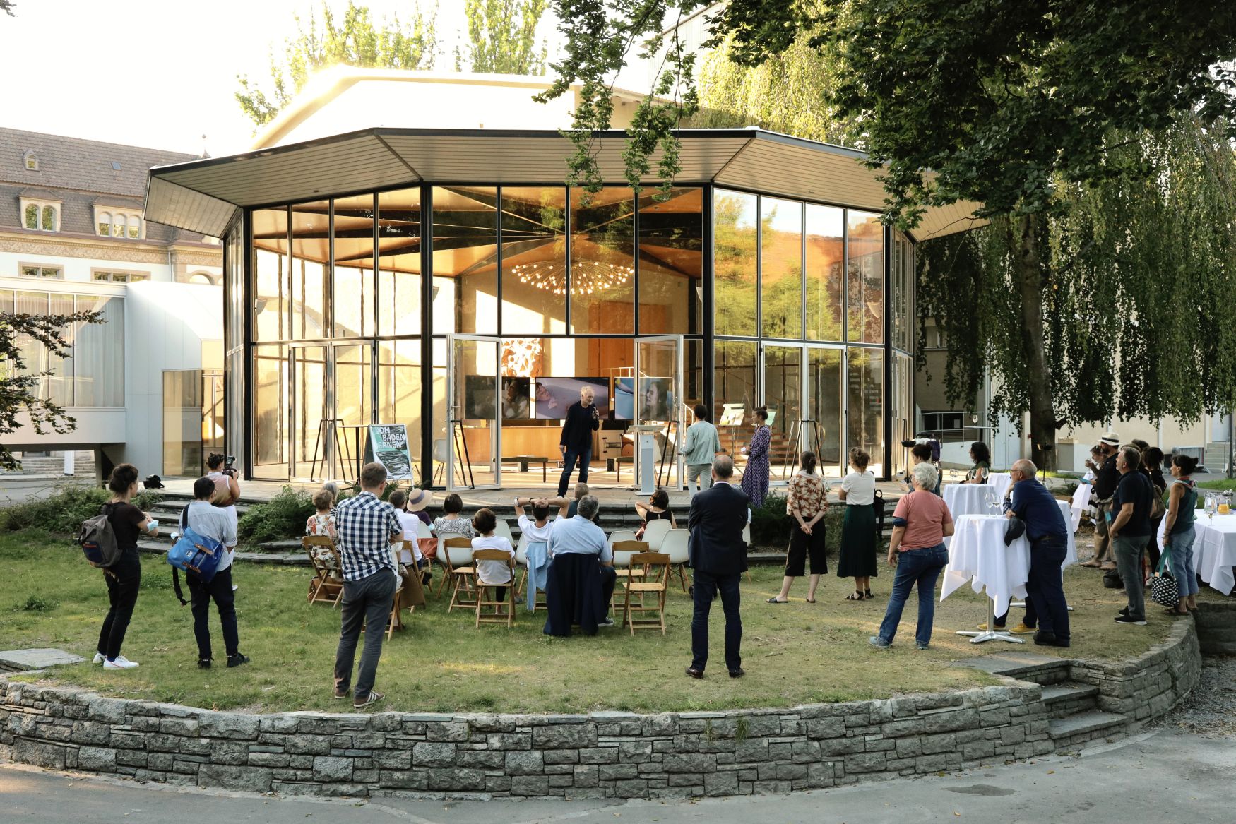 Eröffnung Vom Baden lernen, Bianca Kennedy, Kurtheater Baden, Foto: Felix Kraus